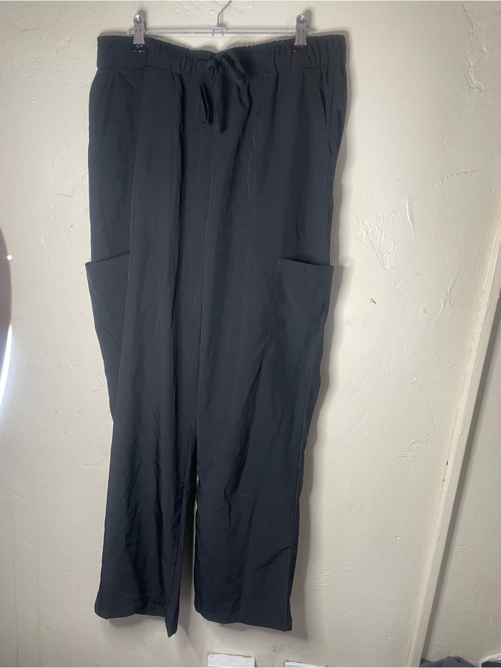 Women's Black Relaxed Drawstring Joggers with Side Pockets
